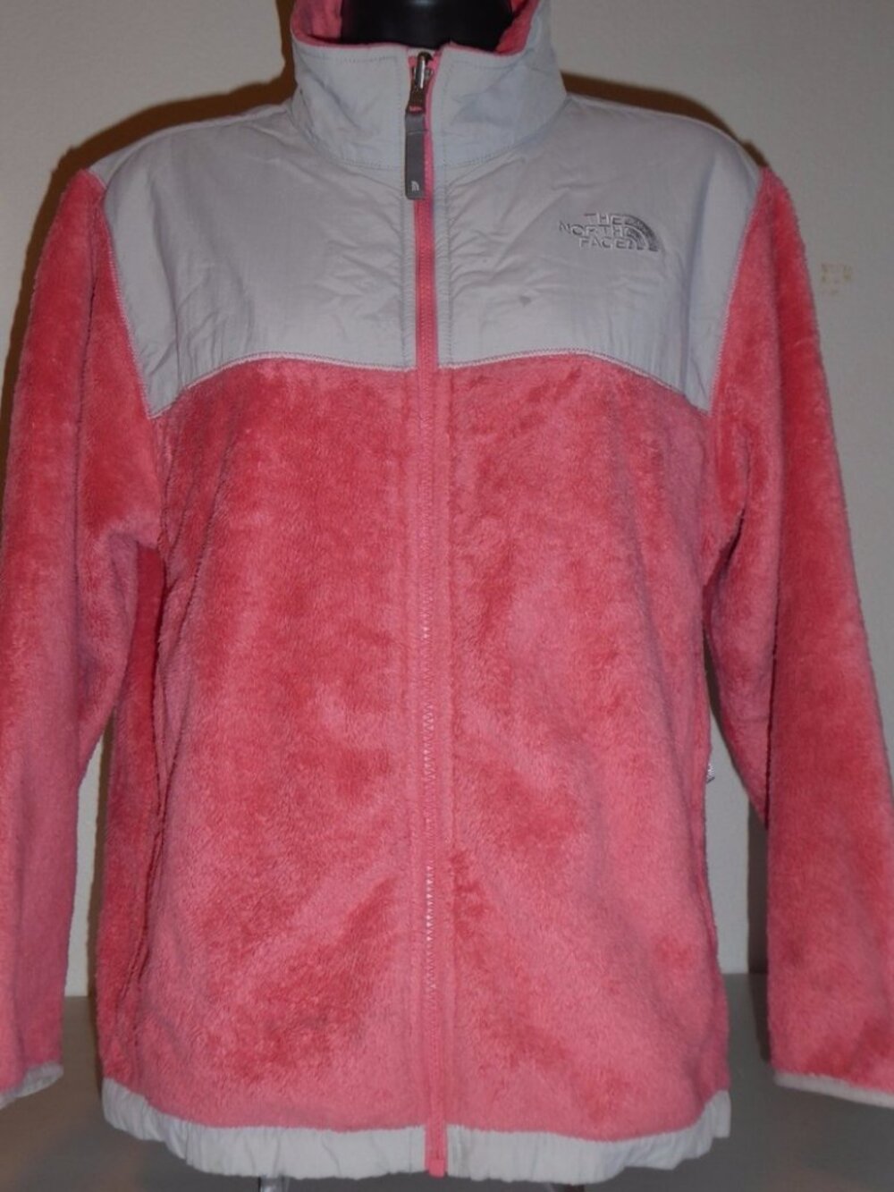 The North Face Jacket Coral Pink and Gray Zipper Front Girl's Size XL Fleece
